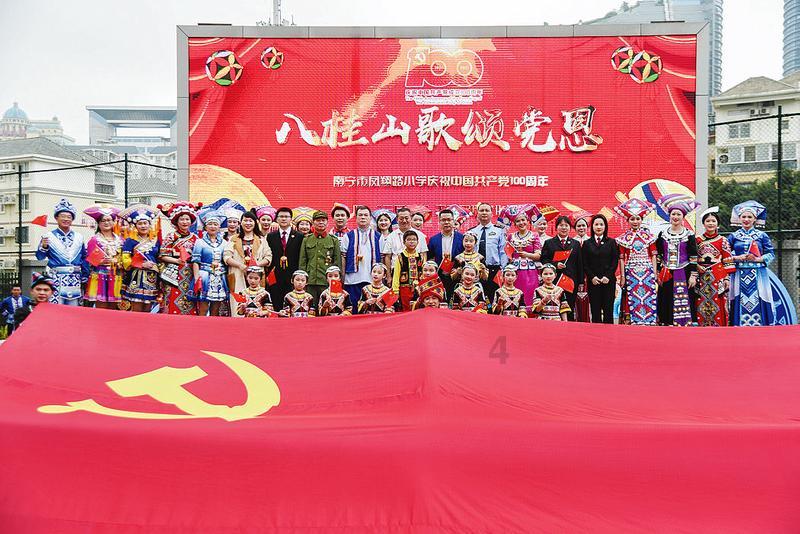 爱吃叶子的毛毛虫